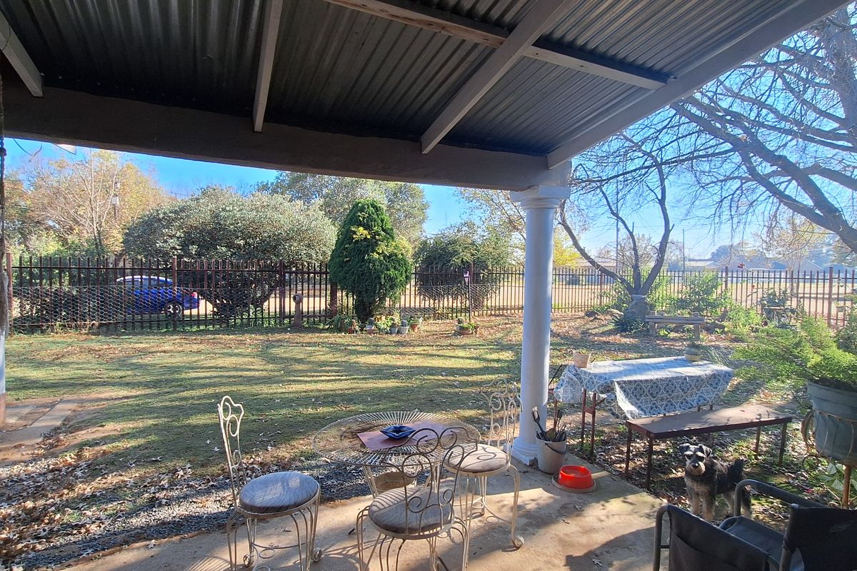 Big house for sale - Photo 4