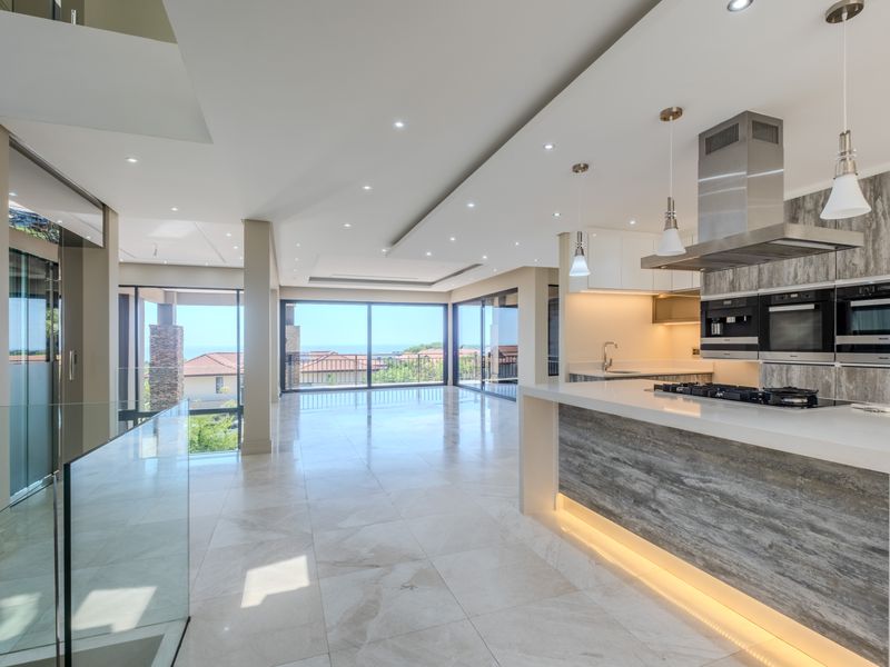 An executive 4 bedroom, 5 bathroom home in secure Izinga Park Estate - Photo 4