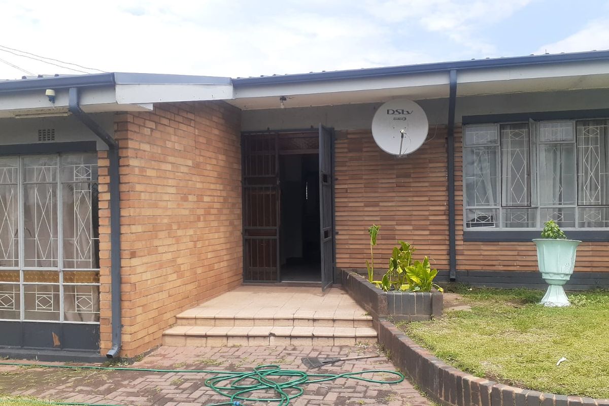 A desirable tranquil located home in the skirts of Peacehaven - Photo 4