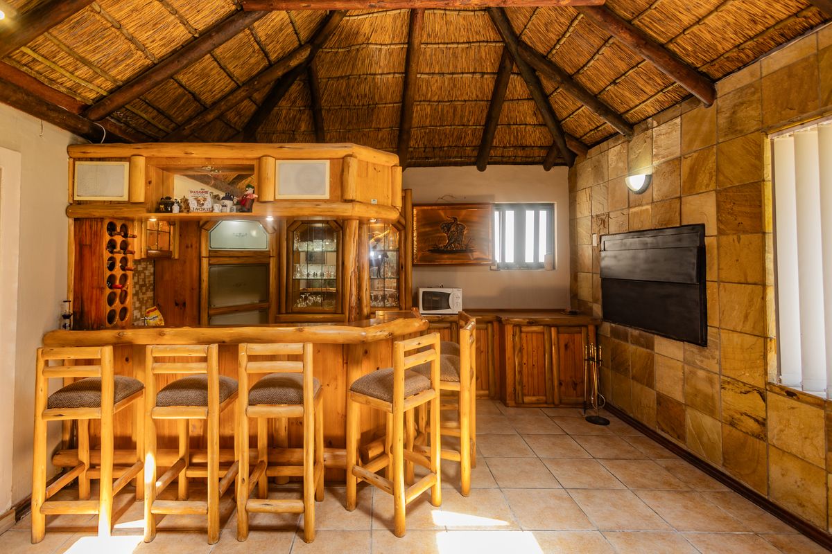 Dual-Living Income Opportunity - Photo 5