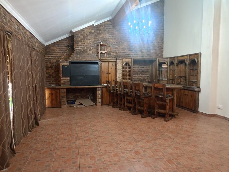 Discover Your Dream Home in Falcon Ridge, Vereeniging! - Photo 9