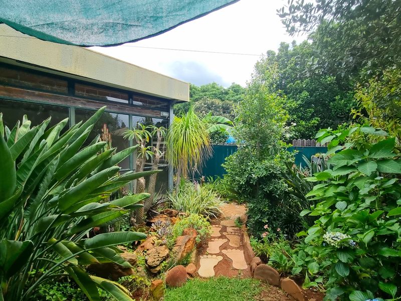 Koster – Comfortable Country Living with Investment Appeal - Photo 3