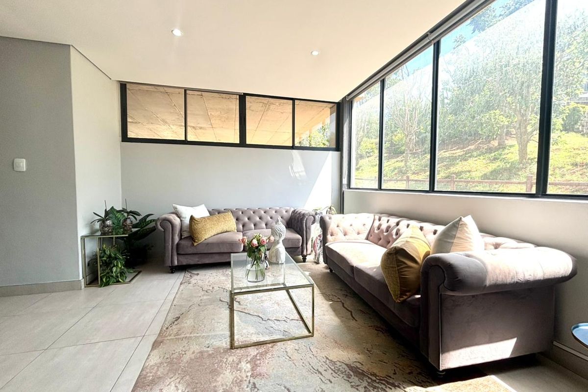 Sun-drenched corner apartment in Imbali Ridge Estate - Upgraded Luxury Awaits - Photo 2