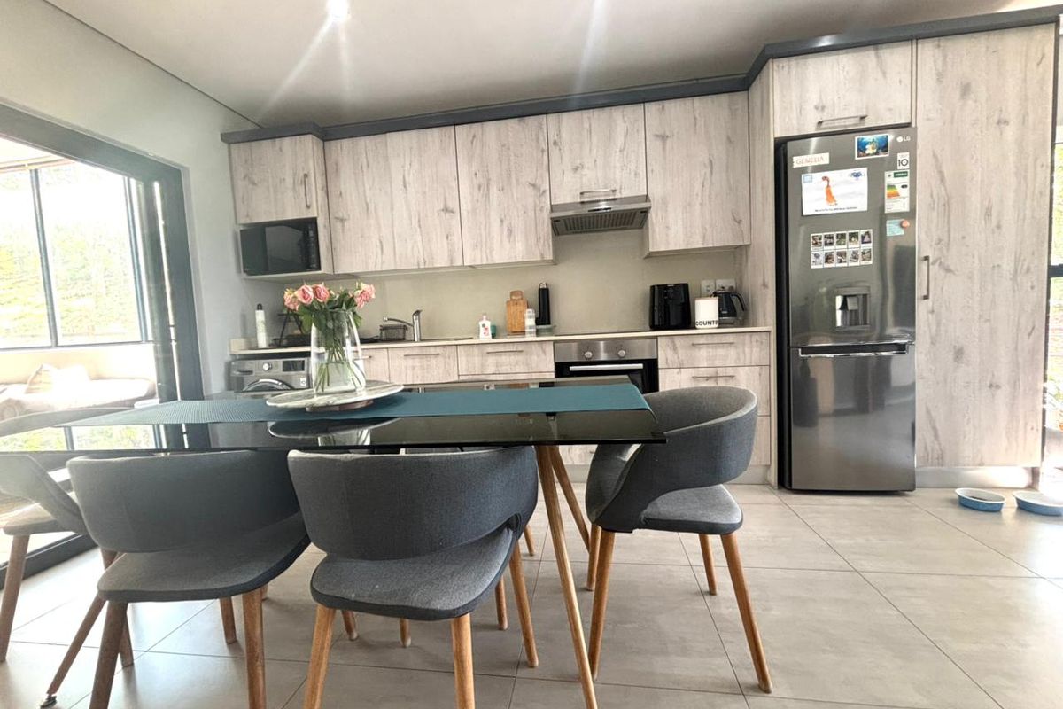 Sun-drenched corner apartment in Imbali Ridge Estate - Upgraded Luxury Awaits - Photo 5