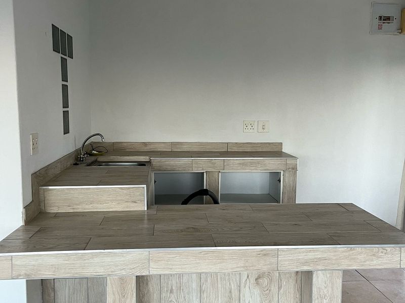 Bachelor Flat To Rent In Marine Drive - Photo 4