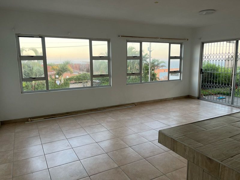 Bachelor Flat To Rent In Marine Drive - Photo 2