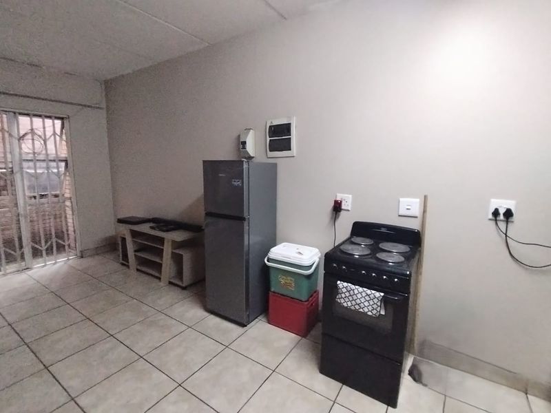 Apartment for sale in Rustenburg Central! - Photo 8