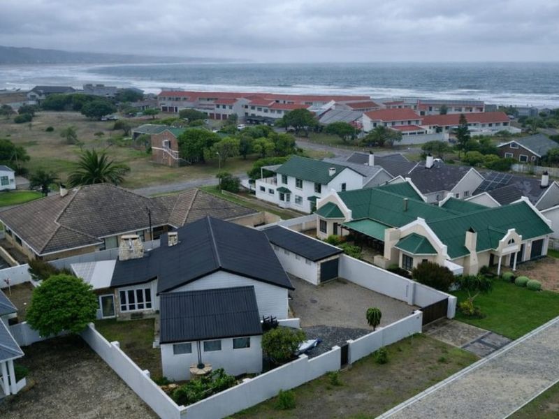 Charming Coastal Retreat – Your Perfect Harbour Escape! - Photo 2