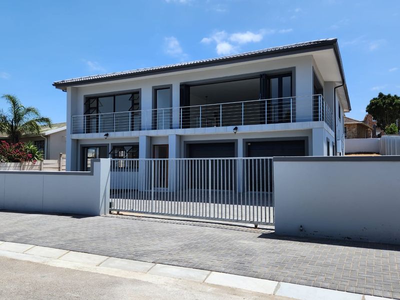 Sophisticated Coastal Living Wavecrest Jeffreys Bay - Photo 3