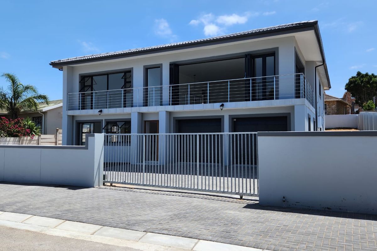 Sophisticated Coastal Living Wavecrest Jeffreys Bay - Photo 3