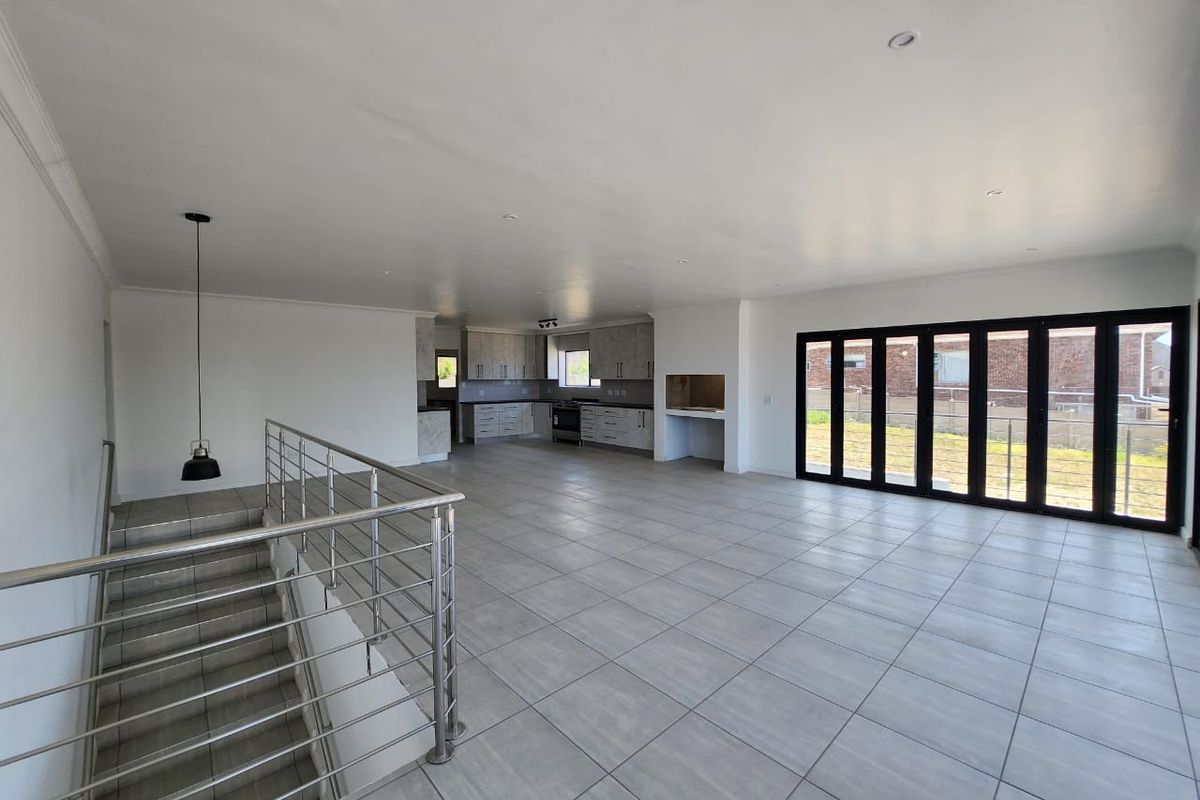 Sophisticated Coastal Living Wavecrest Jeffreys Bay - Photo 5