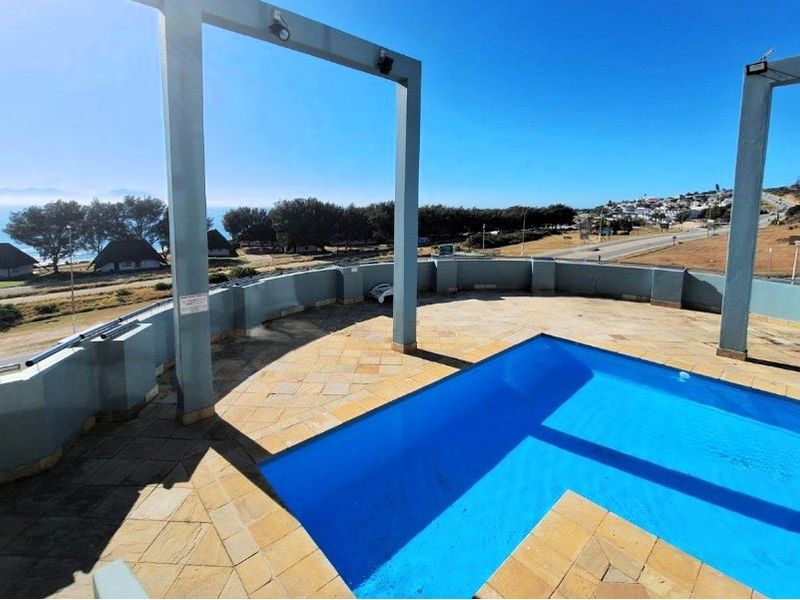 Coastal convenience meets smart investment – 1-Bedroom Apartment in Mossel Bay - Photo 5