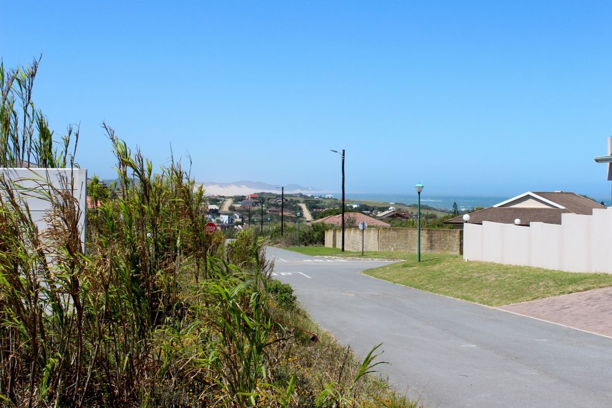 Walled on Three Sides and Ready to Build in Port Alfred - Photo 3