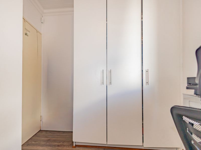 Low maintenance and comfortable home - Photo 9