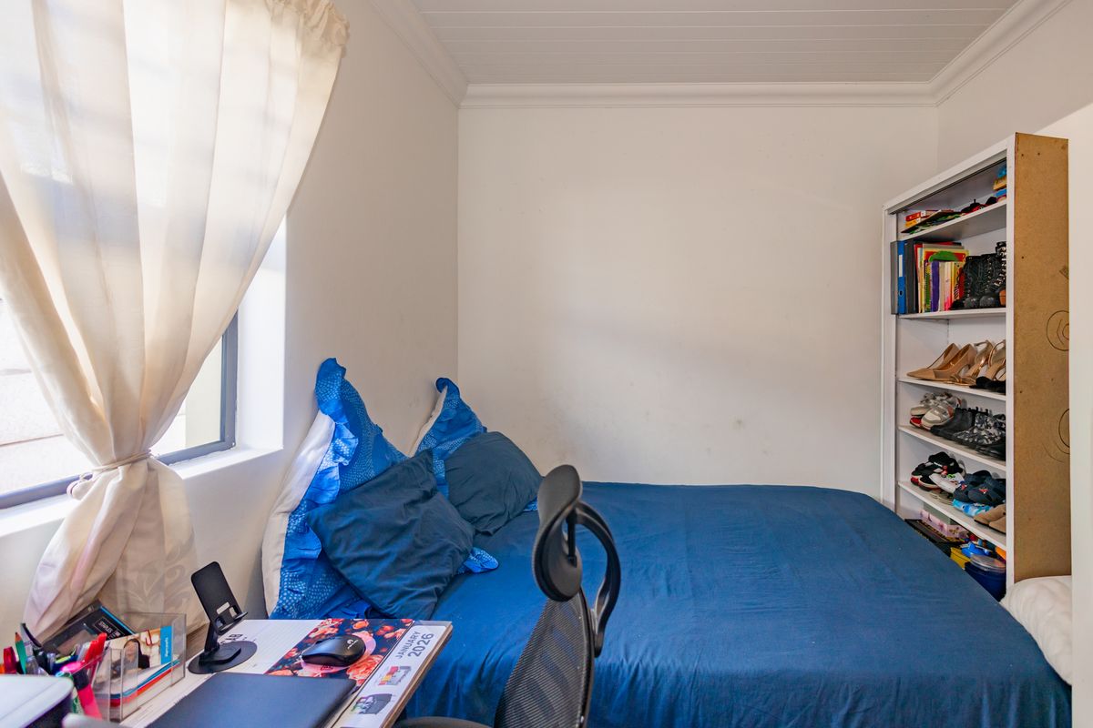 Low maintenance and comfortable home - Photo 4