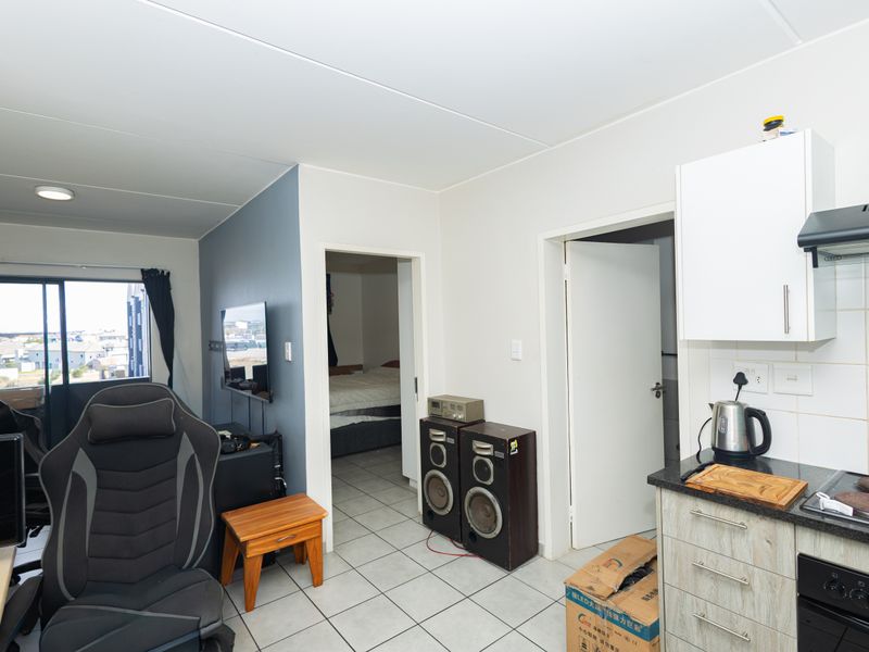 Modern and Functional 1 Bedroom Apartment – Ideal Lock Up and Go - Photo 4