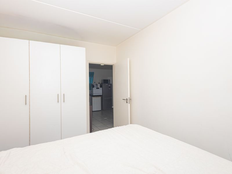 Modern and Functional 1 Bedroom Apartment – Ideal Lock Up and Go - Photo 7