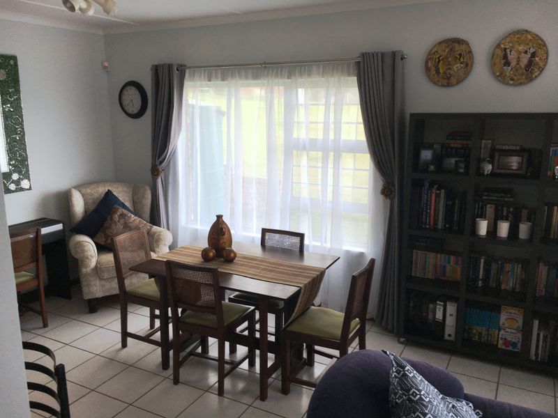 Relaxed Resort-Style Living by the Sea - Photo 7