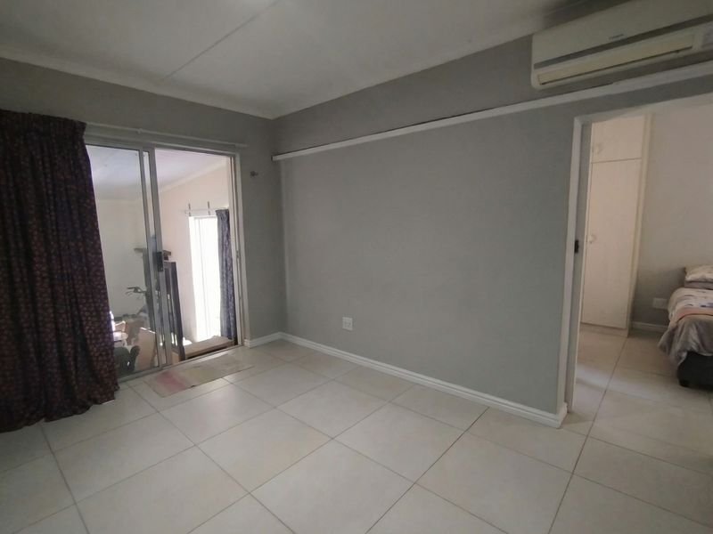 Versatile Dual-Living Opportunity with Income Potential - Photo 3