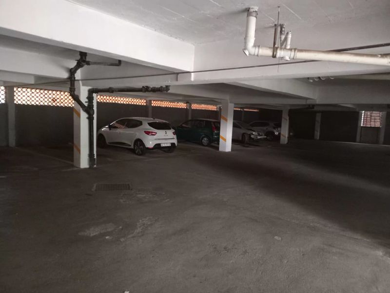 Spacious Apartment Secure and Ready for Occupation - Photo 9