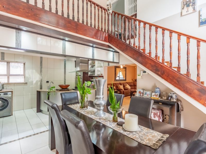 Resort Style Living in Cowies Hill - Photo 7