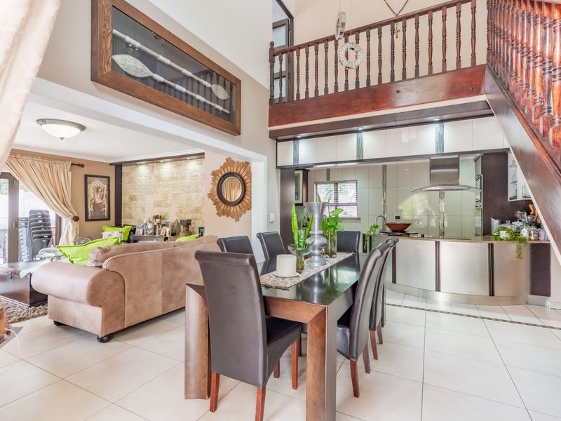 Resort Style Living in Cowies Hill - Photo 6