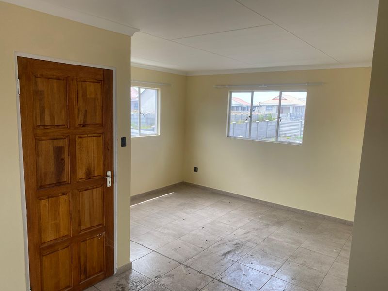 Introducing a charming two Bedroom . - Photo 5