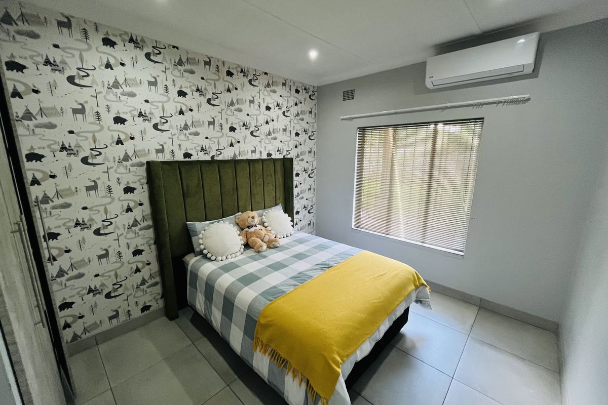 Sole Mandate - Photo 5