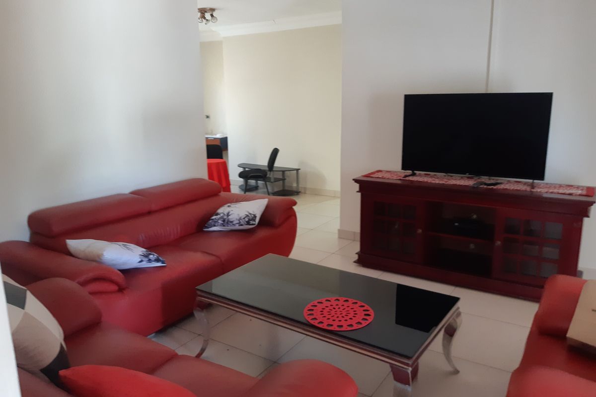 Your Dream Family Oasis Awaits! - Photo 5