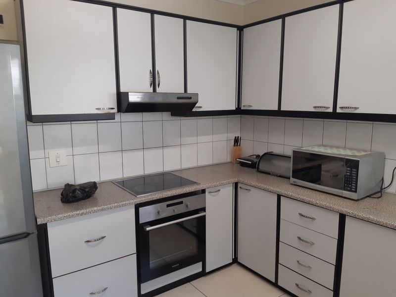 Your Dream Family Oasis Awaits! - Photo 4