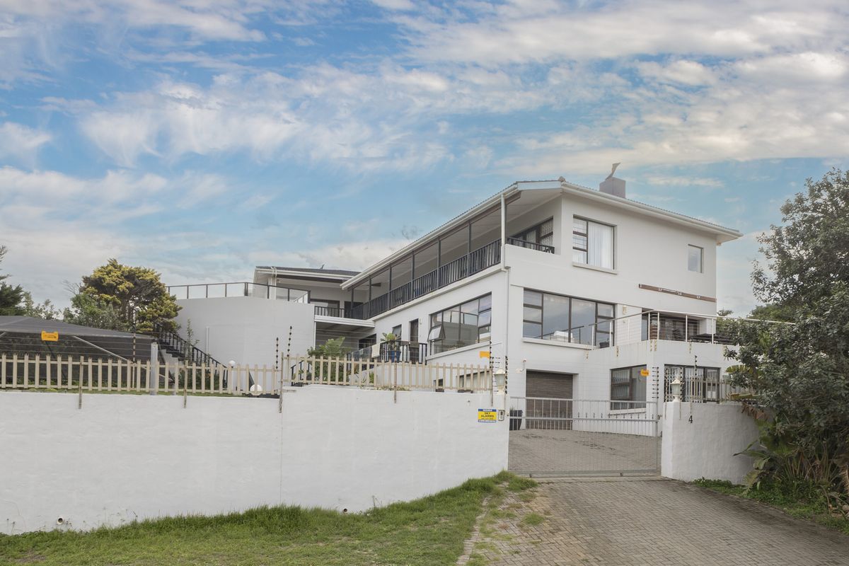 Luxury Coastal B&B Investment Just Meters from the Beach in Port Alfred - Photo 5