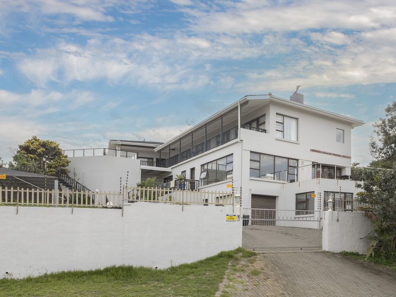 Luxury Coastal B&B Investment Just Meters from the Beach in Port Alfred - Photo 5