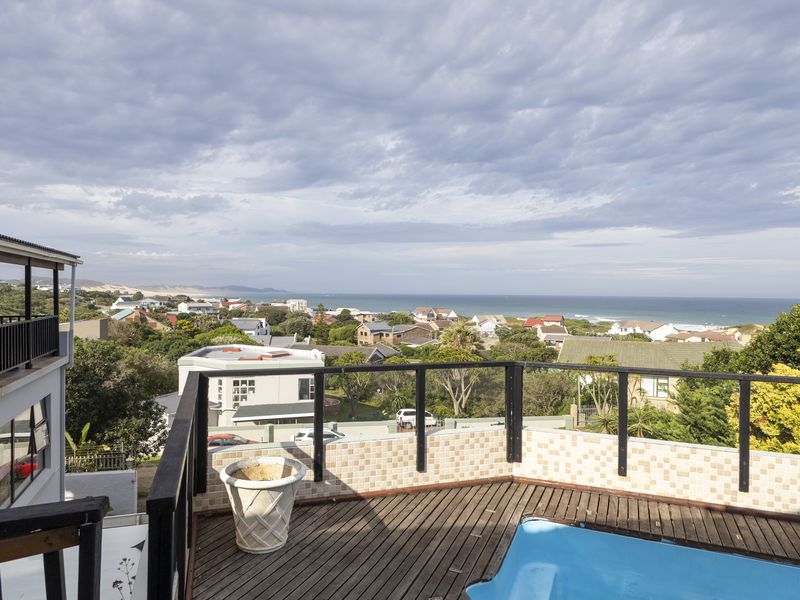 Luxury Coastal B&B Investment Just Meters from the Beach in Port Alfred - Photo 9