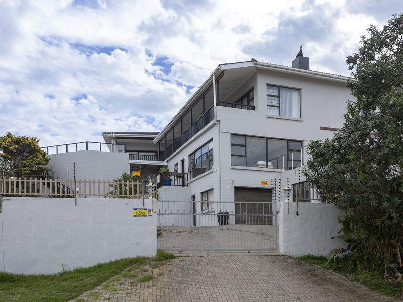Luxury Coastal B&B Investment Just Meters from the Beach in Port Alfred - Photo 4