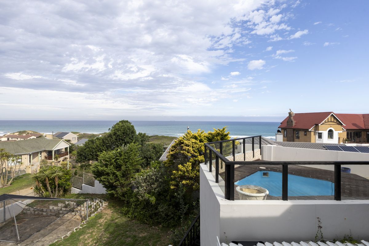 Luxury Coastal B&B Investment Just Meters from the Beach in Port Alfred - Photo 3