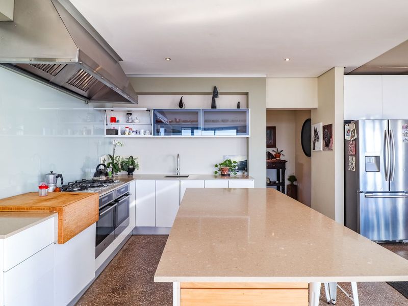 Two homes for the price of 1 with so many options - Photo 10