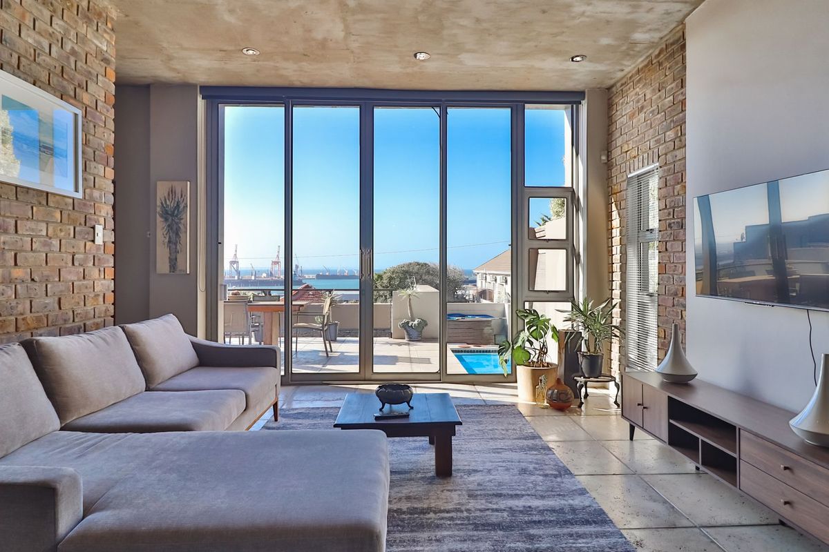 Two homes for the price of 1 with so many options - Photo 4