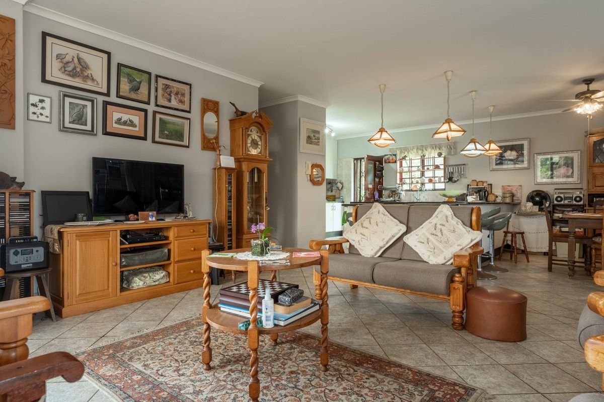 Secure living - Luxury Harcourts Auction in Scottburgh - Photo 5