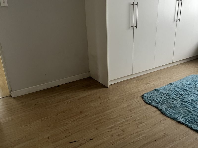 Spacious 5 Bedroom Duplex Townhouse in Pelham North - Photo 4