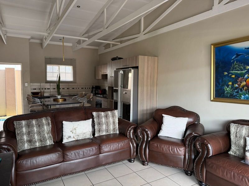 Beautiful Property !! - Photo 4