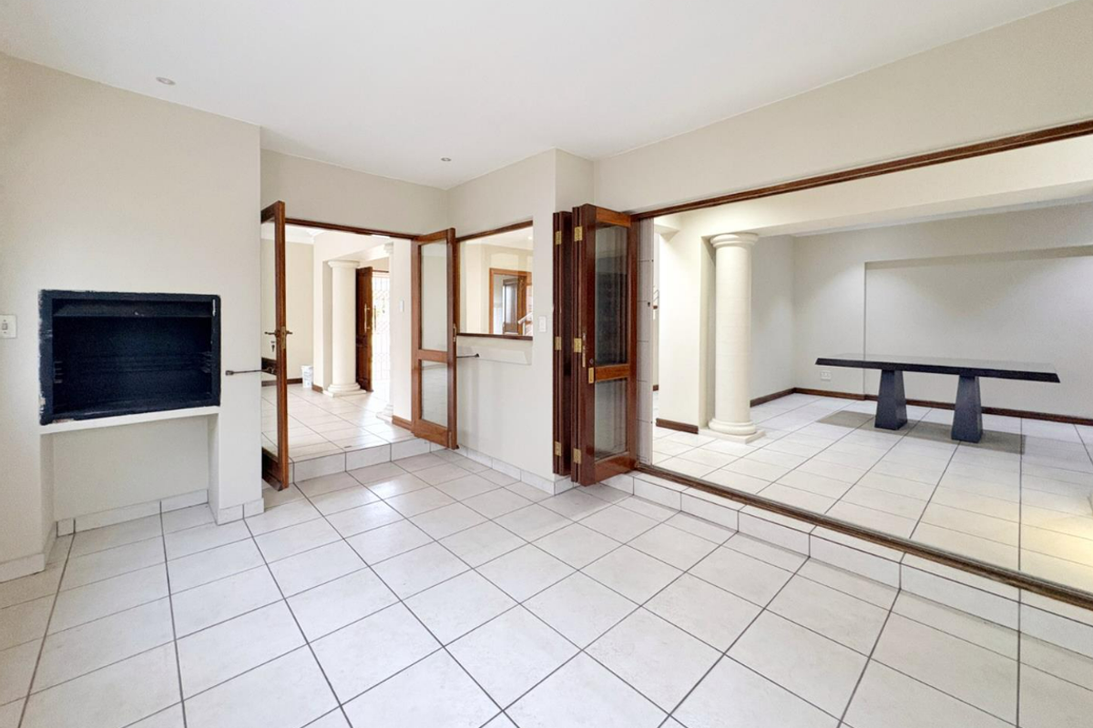 3 Bedroom Family cluster in a Secure Estate - Photo 5