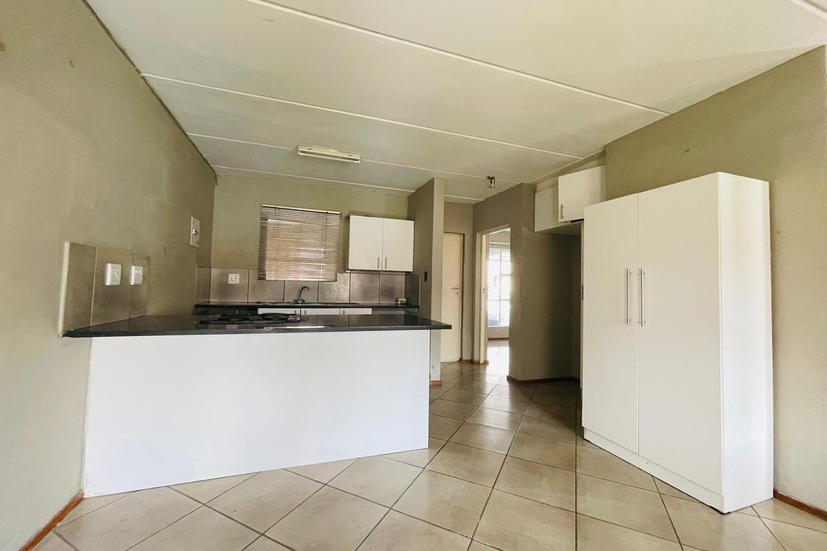 Apartment Rental Monthly In Alberton - Photo 2