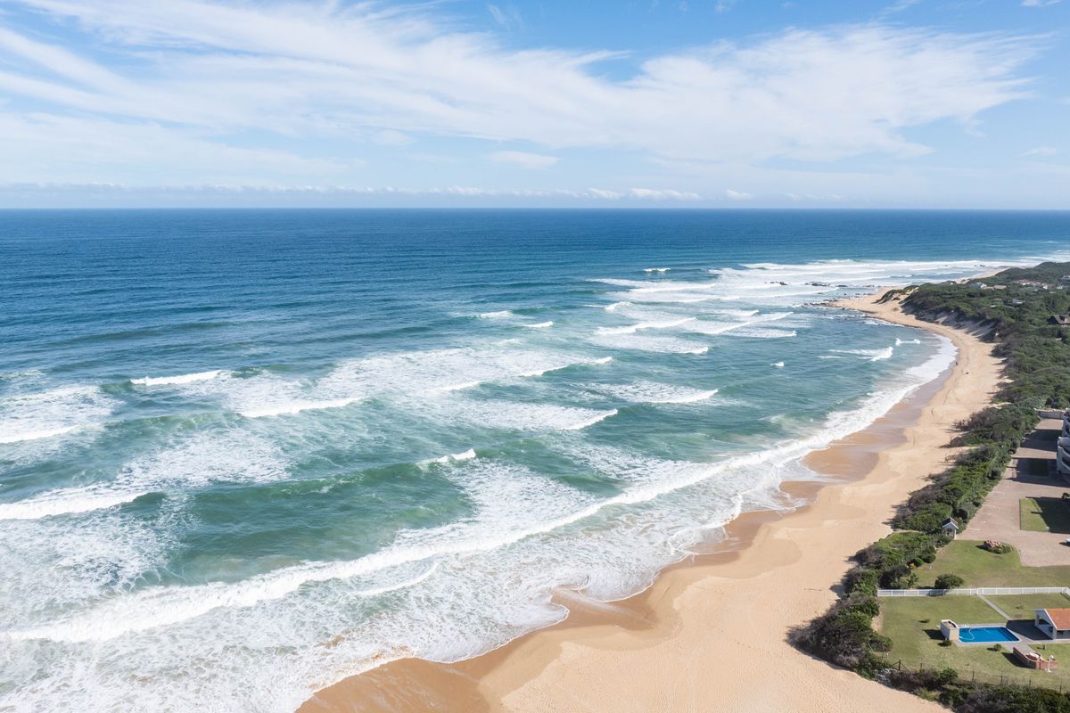 Refined Coastal Luxury Opposite Flame Lily Beach, Port Alfred - Photo 5