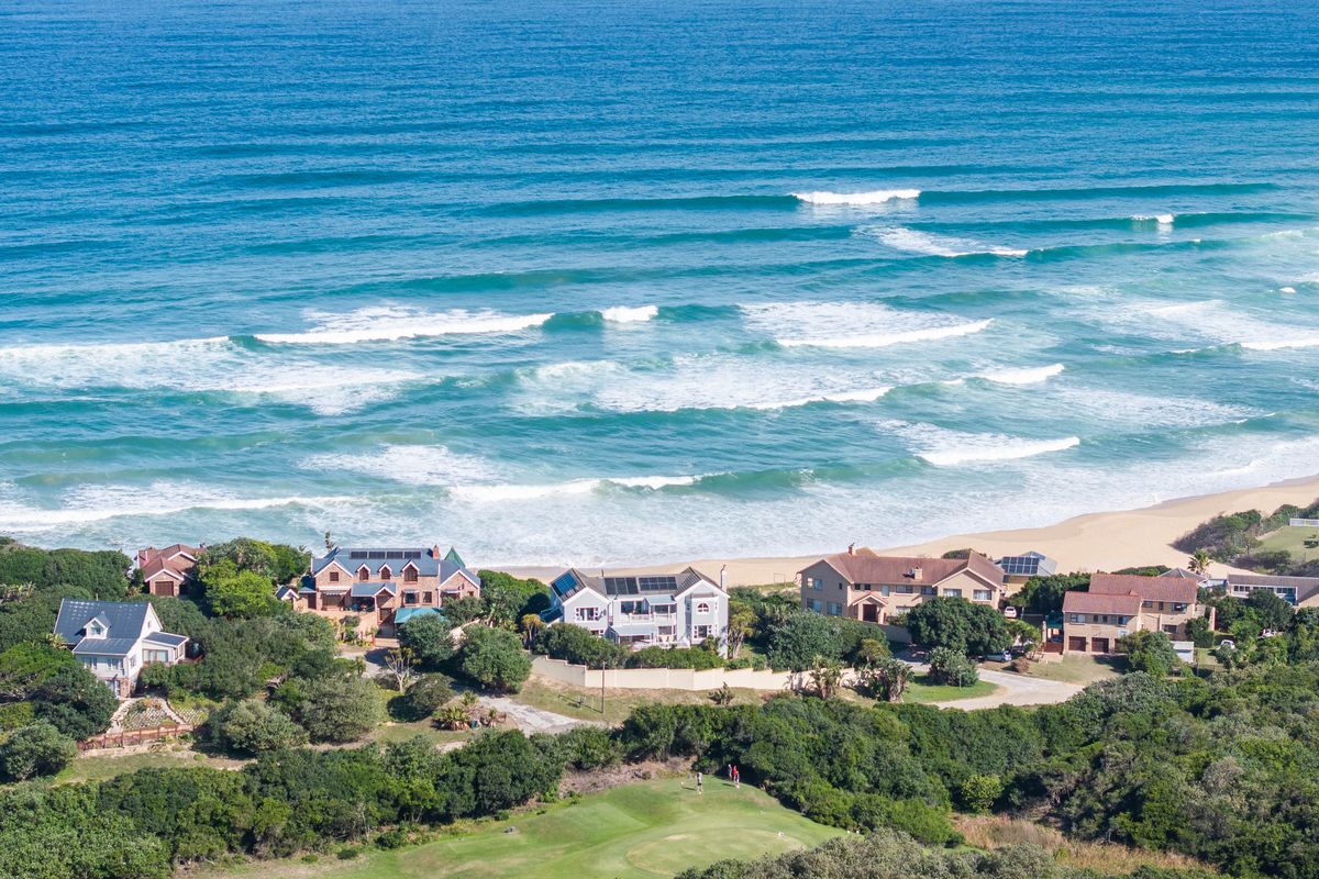 Refined Coastal Luxury Opposite Flame Lily Beach, Port Alfred - Photo 4