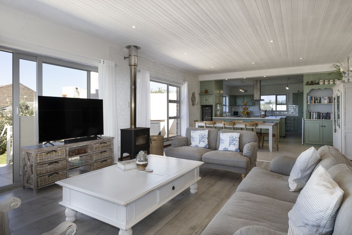 Wake Up to Sun, Sea & Sandy Beaches in Port Alfred - Photo 5