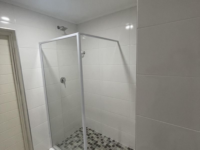 Modern Loft Apartment in Secure Walmer Complex - Photo 10