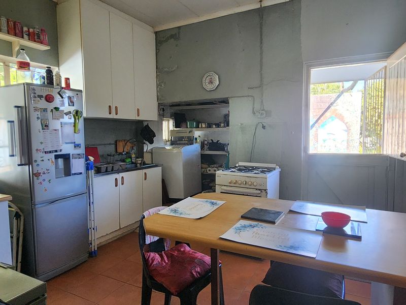 3 Bedroom Home with Rental Income Potential - Excellent Investment Opportunity - Photo 7