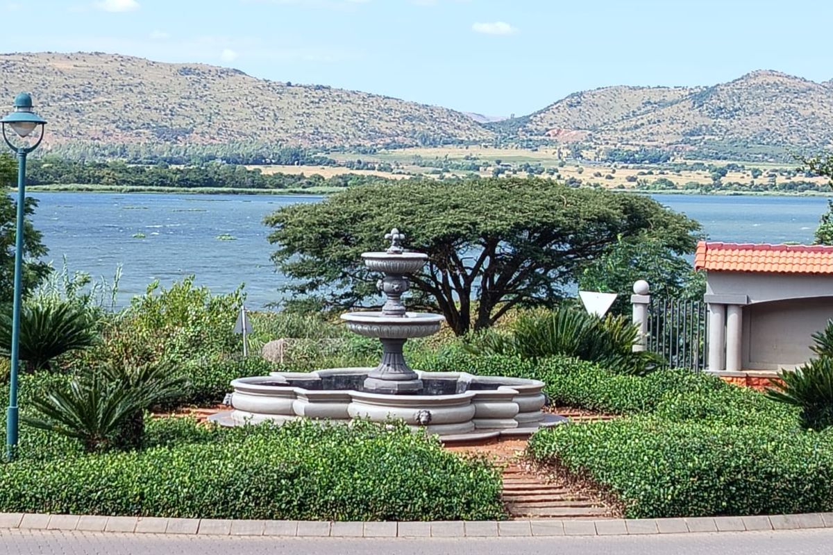 Dream Big in Kosmos, Hartbeespoort! - Photo 4
