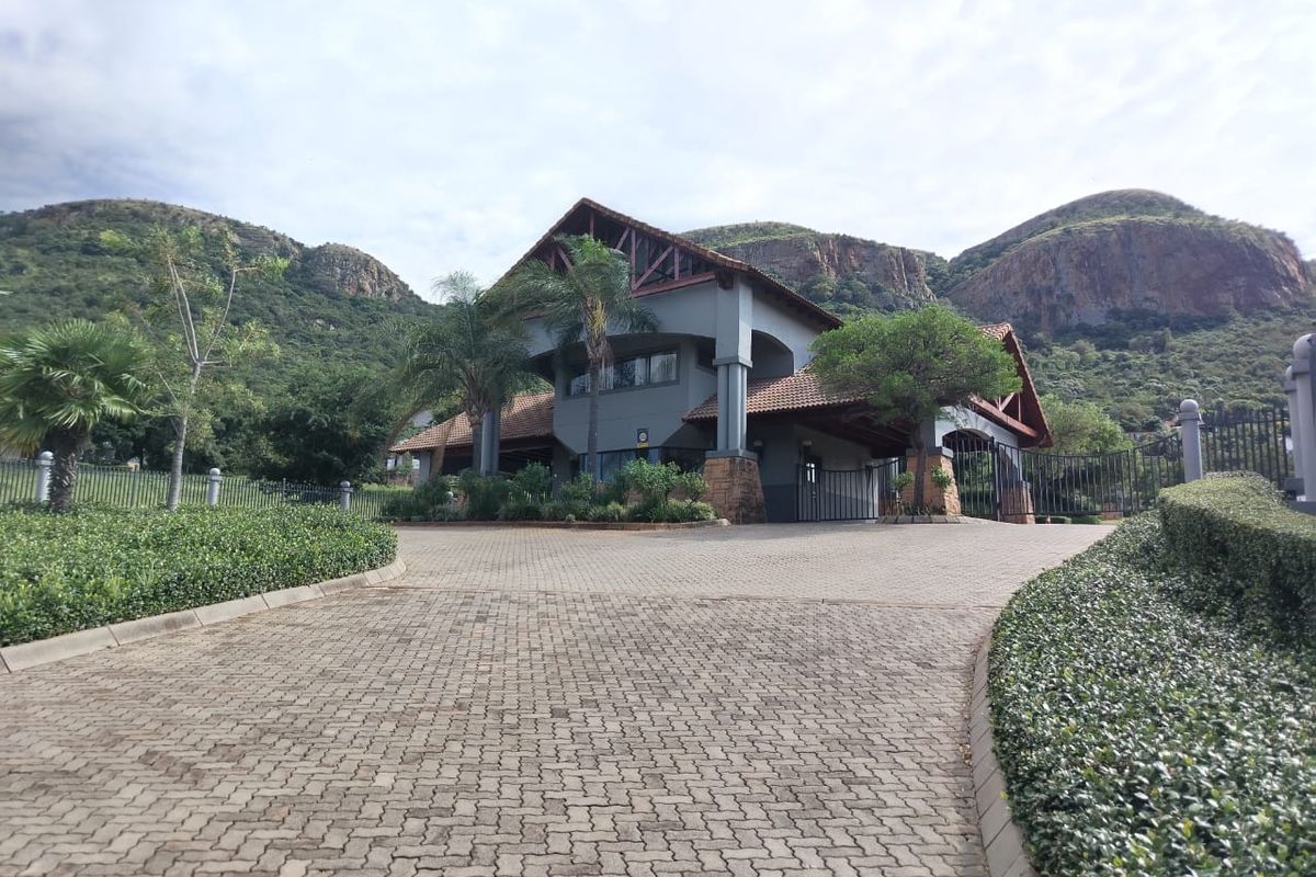 Dream Big in Kosmos, Hartbeespoort! - Photo 3