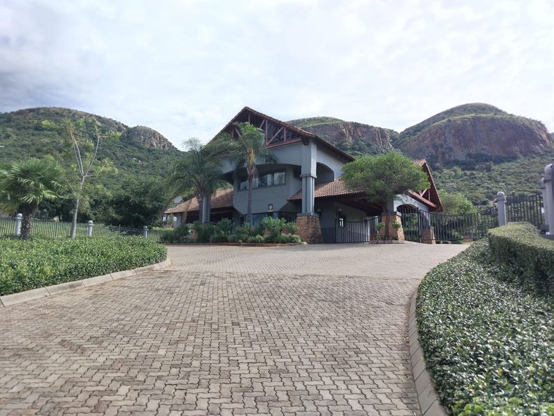Dream Big in Kosmos, Hartbeespoort! - Photo 3
